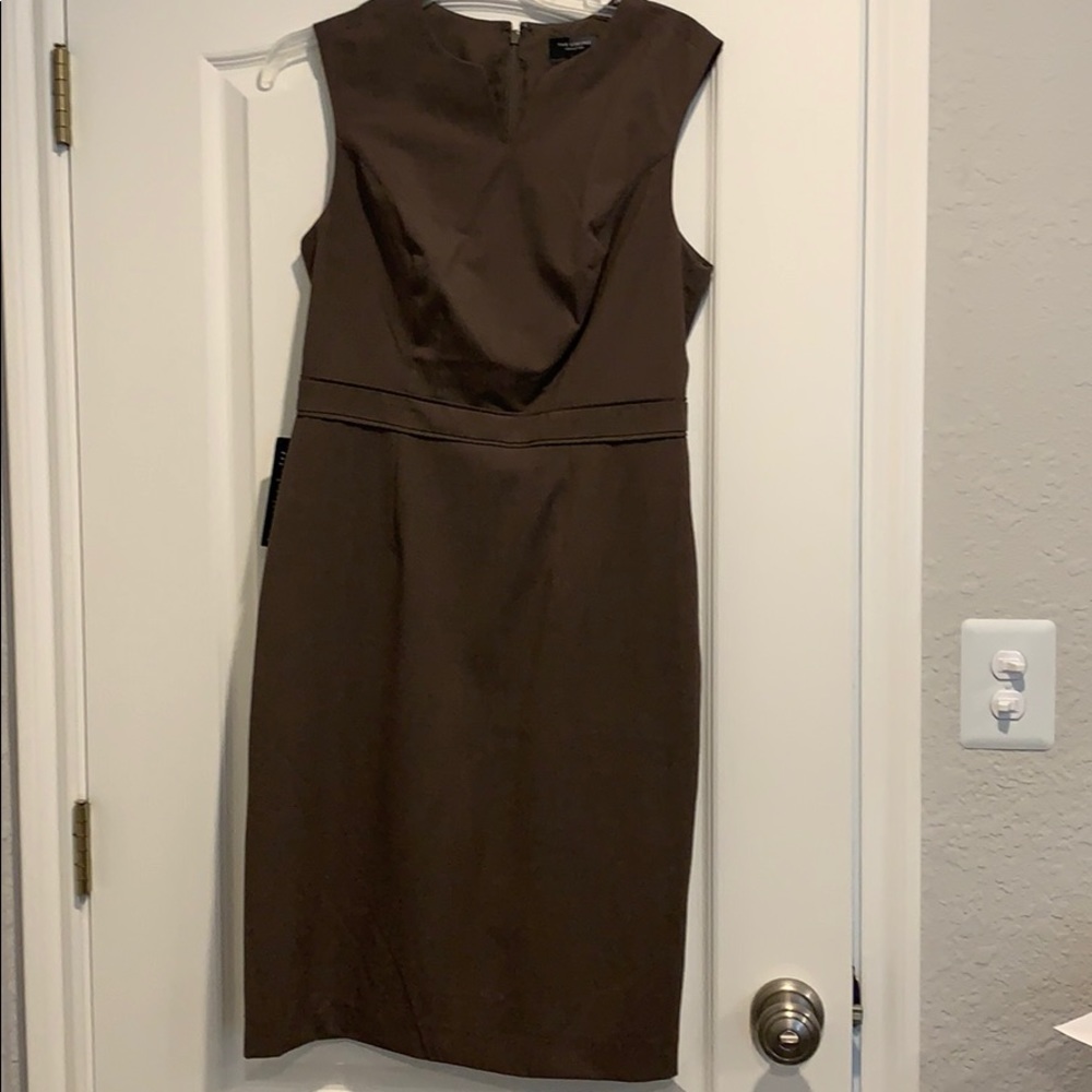 Elegant Brown Sleeveless Dress